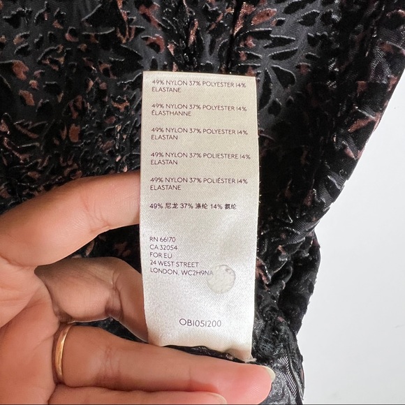 We The Free Velvet Teddy Burnout Tee Black Combo - Picture 11 of 12